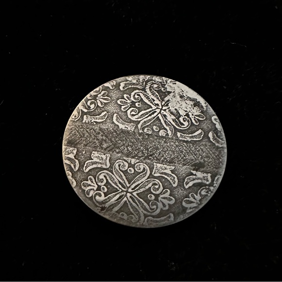 Custom made golf ball marker - Picture 1 of 2